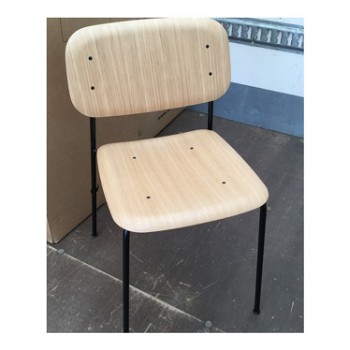 HAY Soft Edge 10 stol, med 4 ben i sort stål